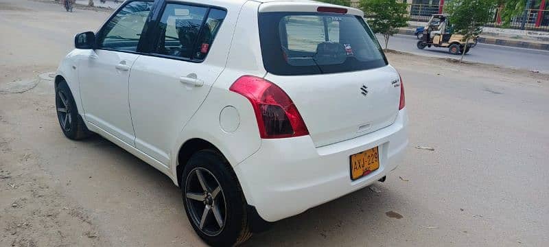 Suzuki Swift 2012 9