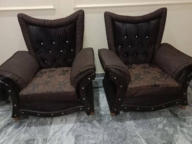 sell 5 seater sofa set 2