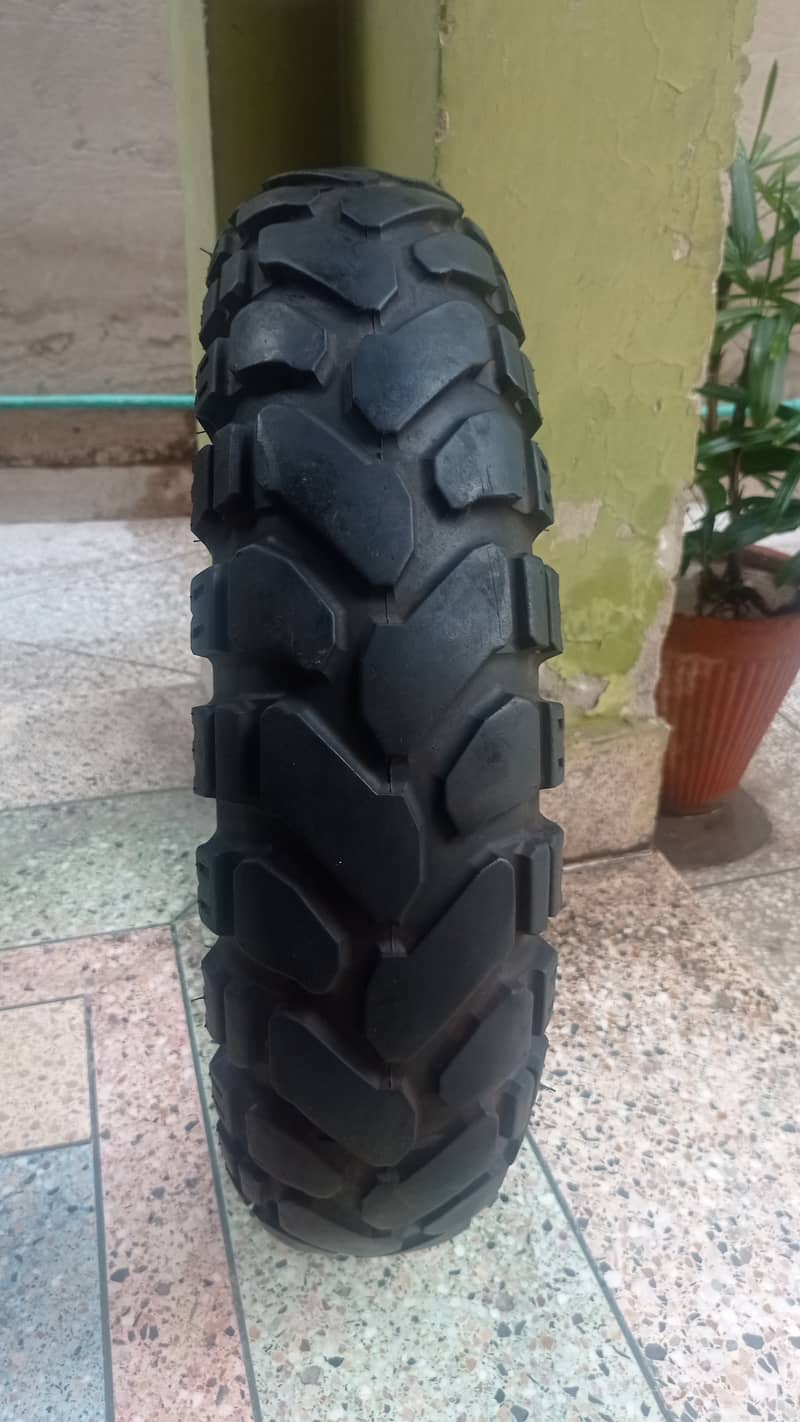 Imported used tyre 150 70 17 Tubeless Tyre 4