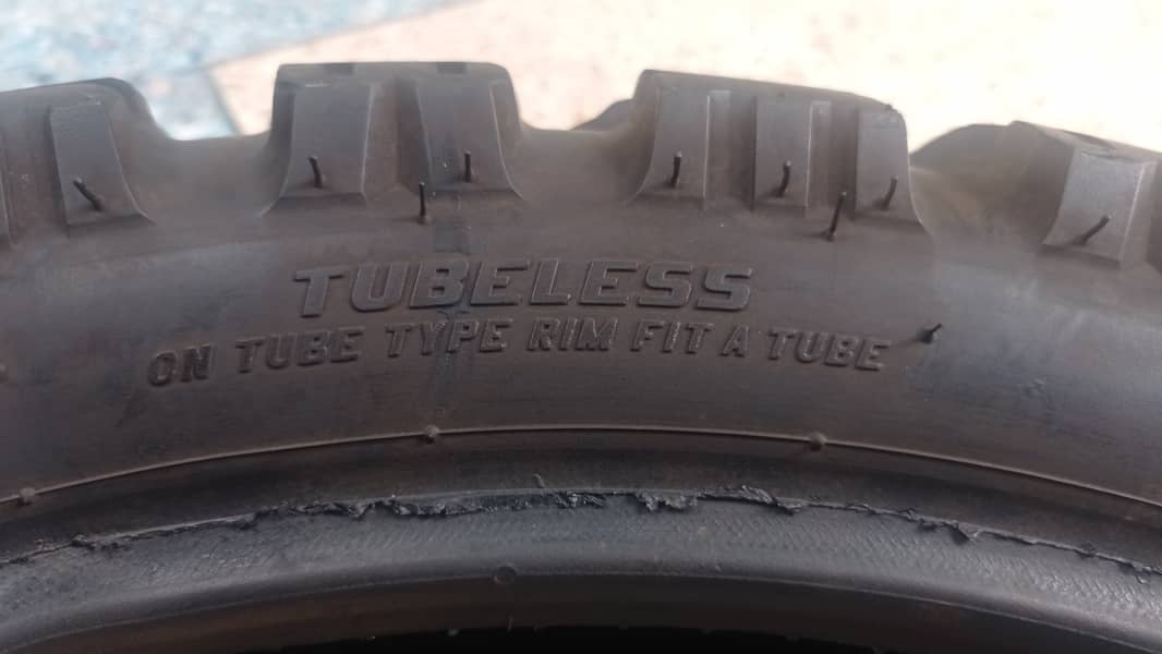 Imported used tyre 150 70 17 Tubeless Tyre 9