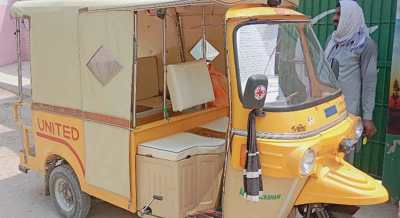 Sazgar(united) Riksha 6 seater for sale 5