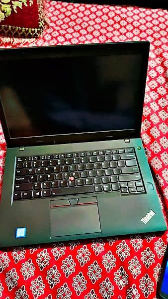 Lenovo Thinkpad i7 7th 16/512 3