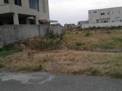 1 kanal plot facing park for sale in IEP TOWN 0