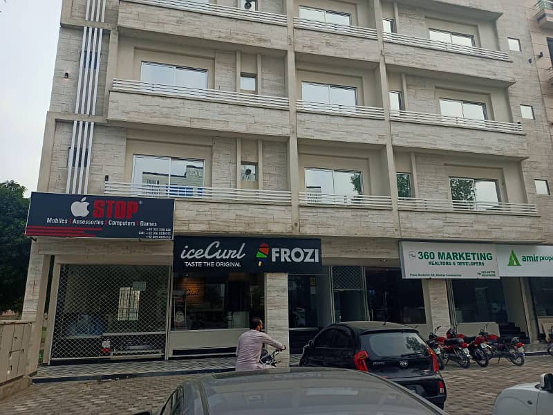 GROUND FLOOR SHOP FOR RENT IN CLOCK CHOWK 2