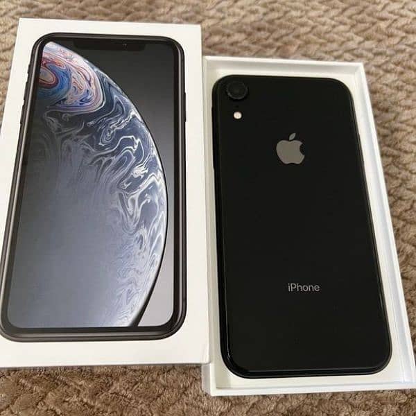 iphone Xr  10/10 condition 1