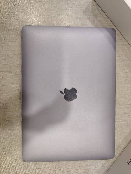 MacBook Air M1 8/256 1