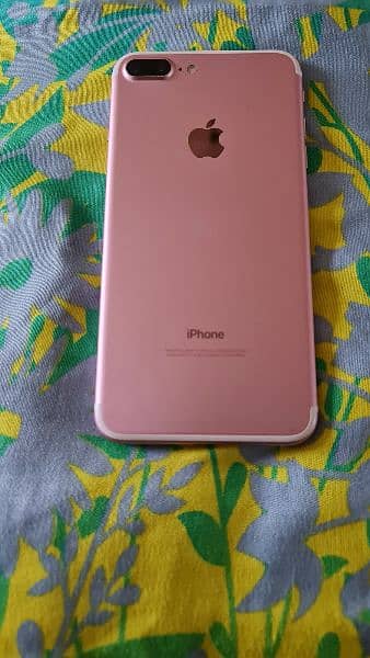 Apple iPhone 7 Plus 0