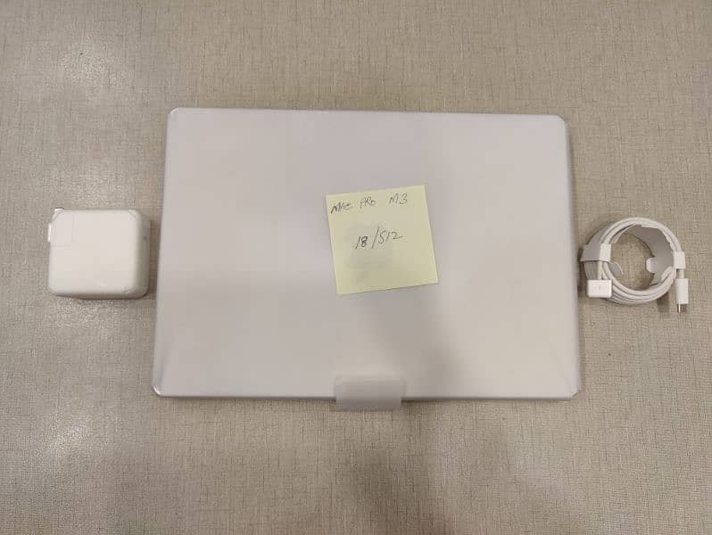 MacBook Pro M3 Pro 18/512 0