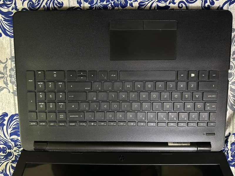 HP laptop i5 7th generation 8gb 256gb SSD numeric keyboard 0