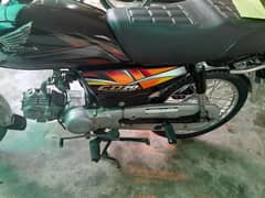 I am selling my bike Honda CD 70 in Good condition just buy and drive