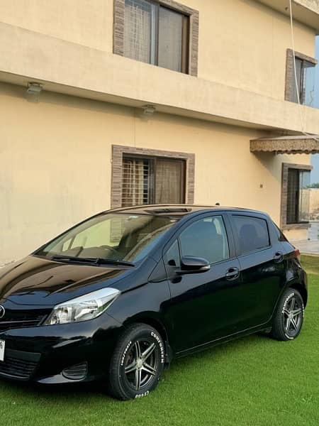 Toyota Vitz F 1.0 Automatic 2013/2016 1