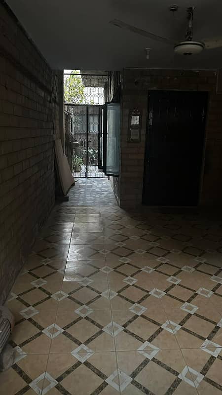 10 MARLA OLD HOUS FOR SALE IQBAL TOWN 10