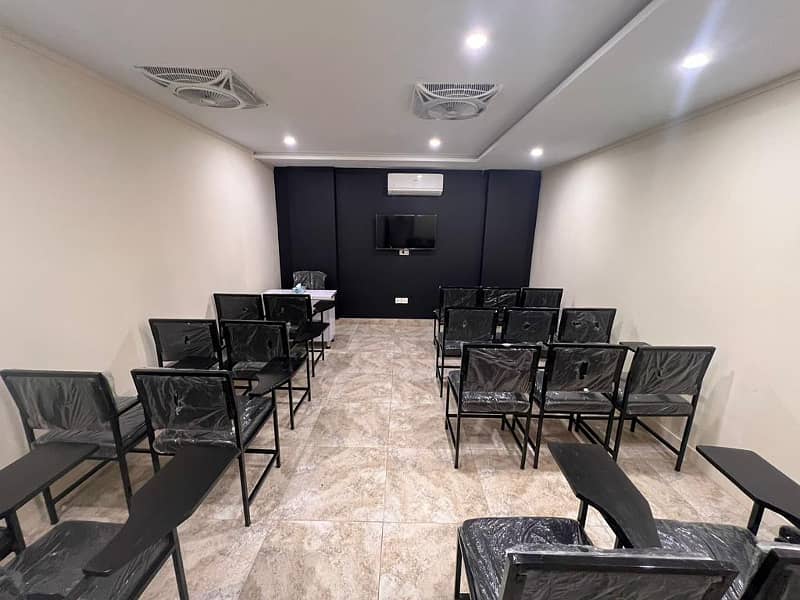 FULLY FURNISHED OFFICE FOR RENT 0