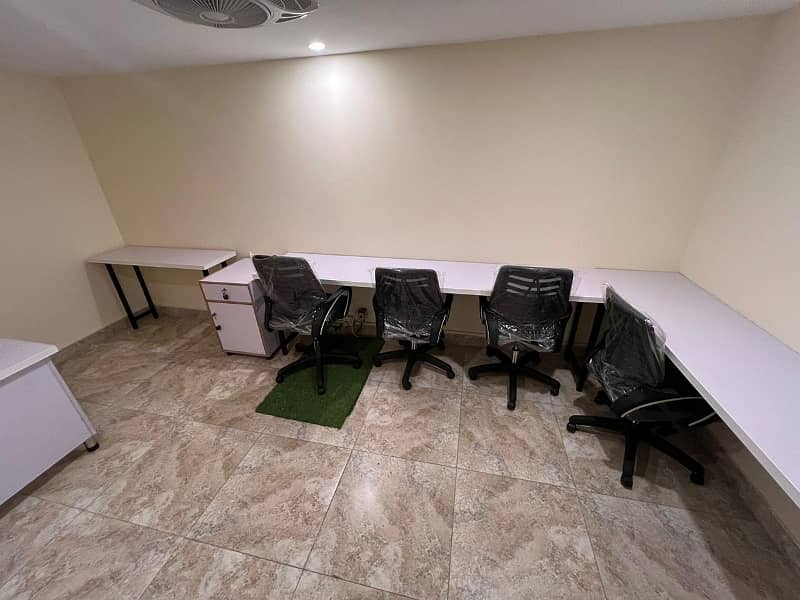 FULLY FURNISHED OFFICE FOR RENT 6