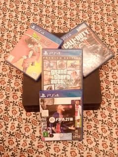 Ps4 slime with 4 games and 3 controller 500gb