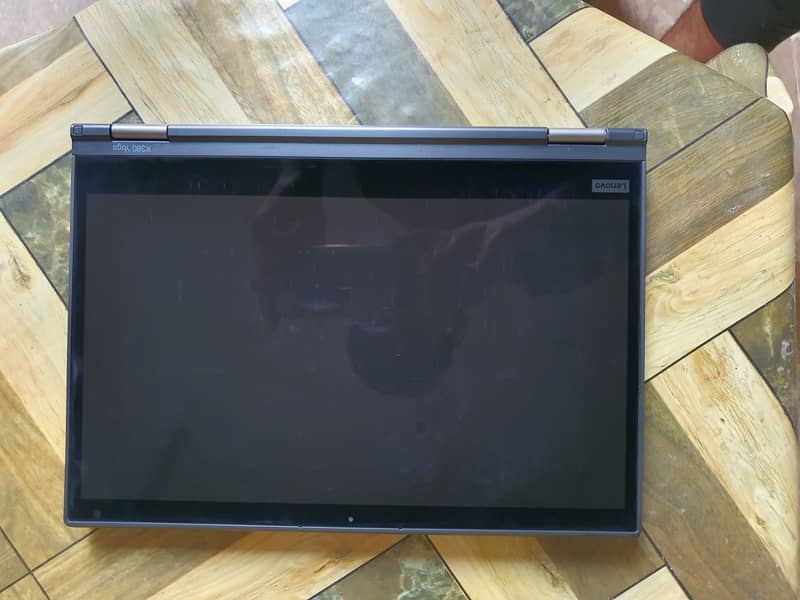 Linovo X380 Yoga, i5 8th Gen , 8 GB RAM , 6h battery timing. 4