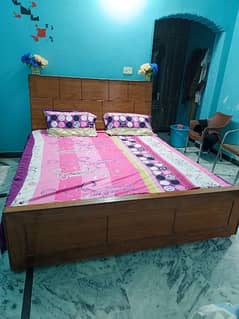 Double bed with 2 Heavy Side Tables