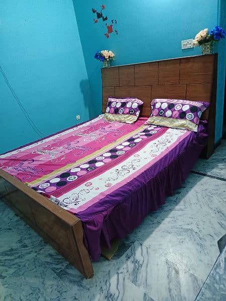 Double bed with 2 Heavy Side Tables 1