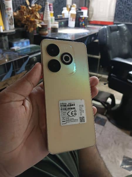 Infinix Smart 8 + 6