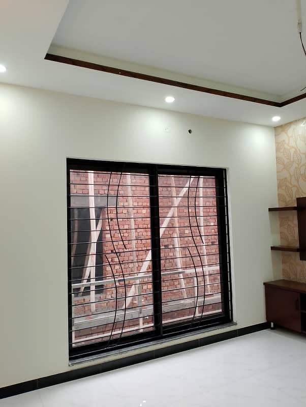 10 MARLA SINGLE STORY HOUSE AVAILABLE FOR RENT IN PARK VIEW CITY LAHORE 12