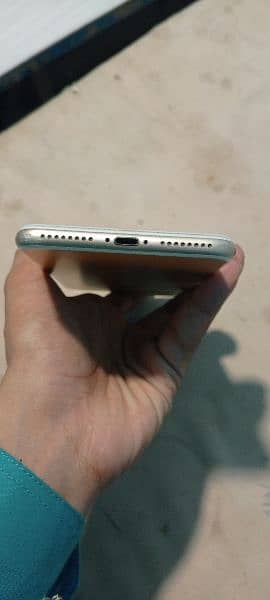 I phone 7 plus condition 10 by 10 4