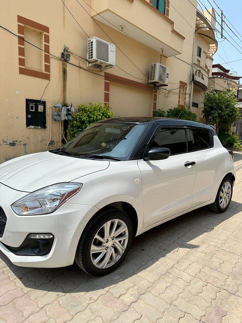 Suzuki Swift 2023 GL CVT / Swift 2