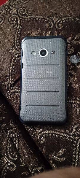 Samsung Galaxy X COVER 3 1