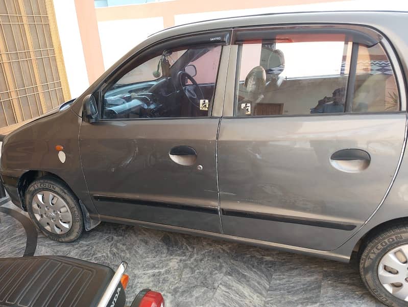 Hyundai Santro 2004 club 14