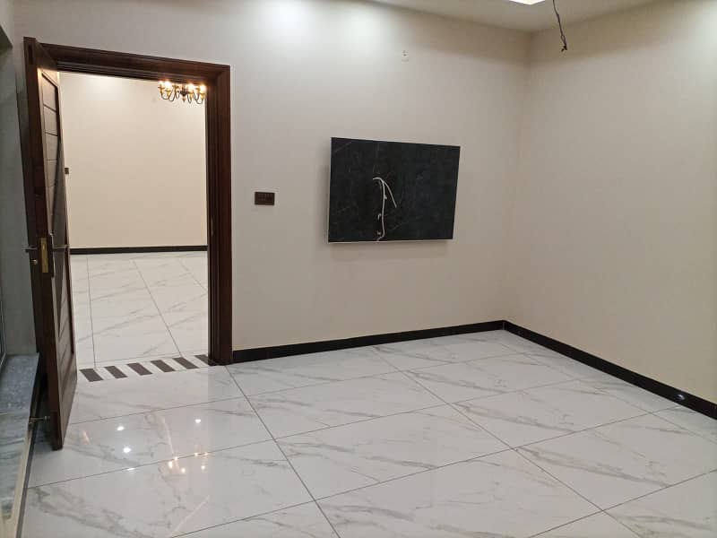 5 Marla Most Lavish and Luxuries House For Sale In Eden Garden Executive Block 4