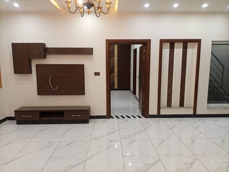 5 Marla Most Lavish and Luxuries House For Sale In Eden Garden Executive Block 9