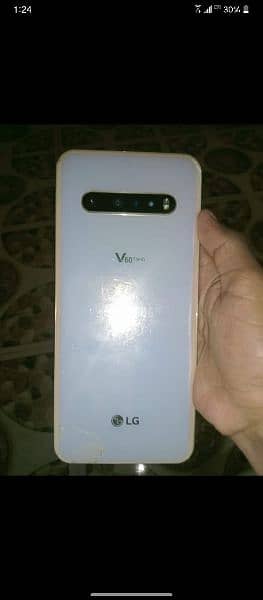 LG v60 think 3