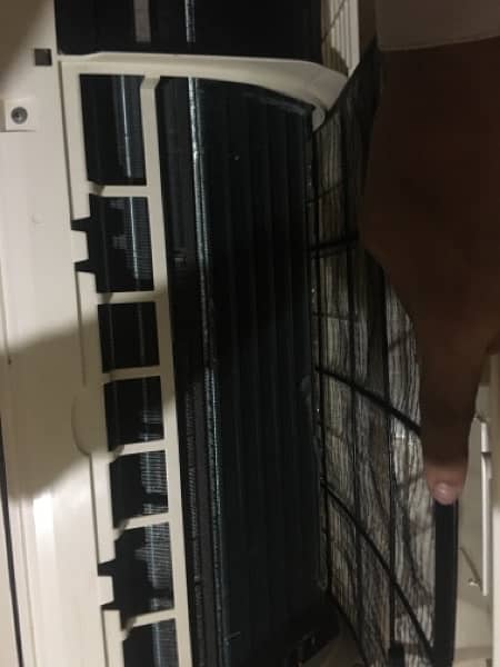 Daikin 2.0 Ton DC Inverter (H&C) 4