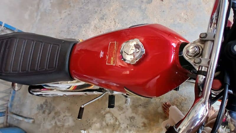 CG special edition 125 sulf start bil kil. ok condition hay 6