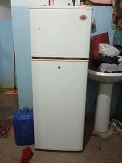 LG FRIDGE GOOD CONDITION COMPRESSOR NOT WORKING