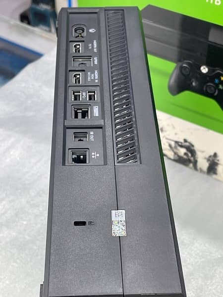 Xbox One 500GB Available With Orignal Controller Complete Accessories 8