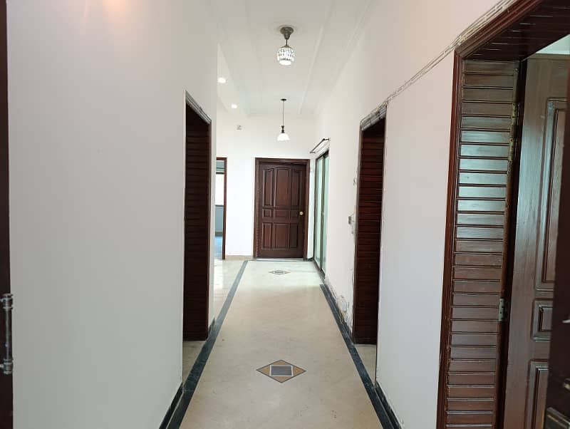 4 BEDROOMS UPPER PORTION IS AVAILABLE FOR RENT. 1