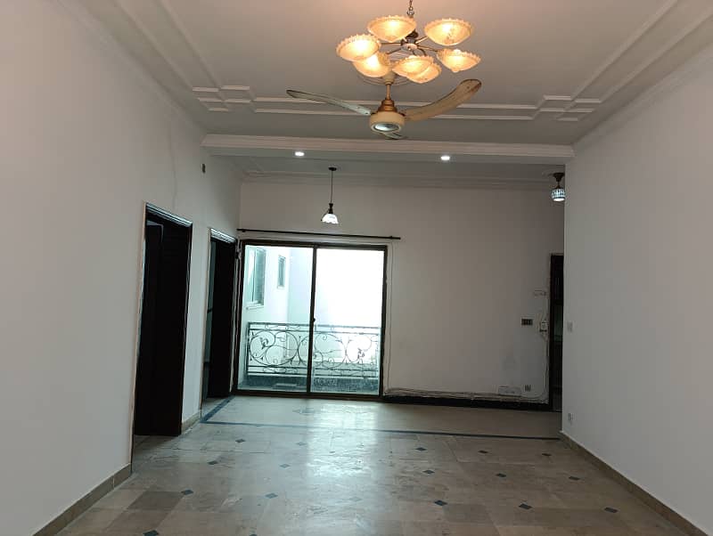 4 BEDROOMS UPPER PORTION IS AVAILABLE FOR RENT. 3