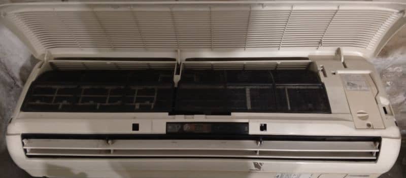 LG 1 ton split ac 4