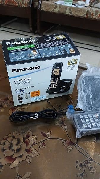 PANASONIC CORDLESS PHONE 4