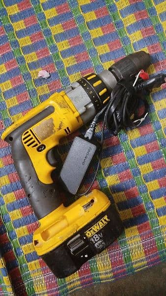 DeWalt drill 18w original USA 0