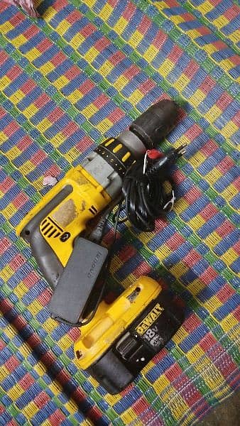 DeWalt drill 18w original USA 4