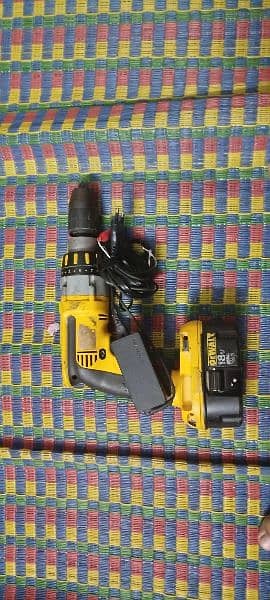 DeWalt drill 18w original USA 13