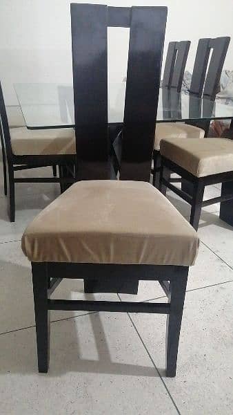 Dining Table with 6 chairs 2