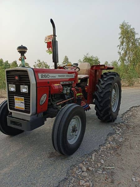 Tractor 260 Massey Ferguson 9