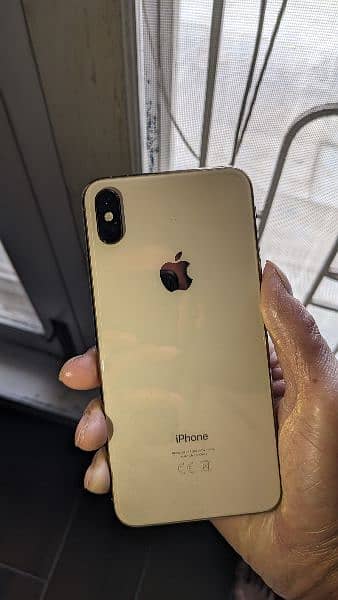 iPhone XS Max 5