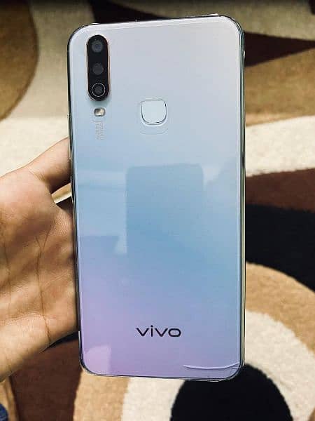 Vivo Y17 8/256 1