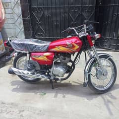 Cg HONDA 125 2021 RED first owner Bike