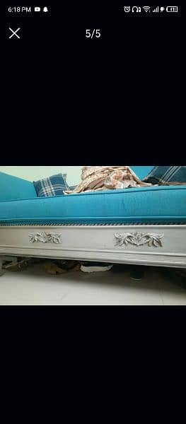 sofa like new 1