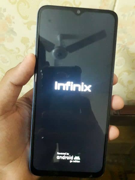 Infinix smart 7 HD with 2.00 GB Ram and 64 GB space. 1