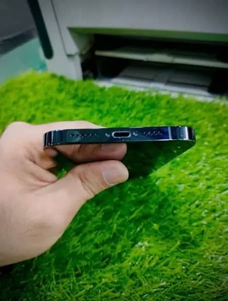 iPhone 12 Pro Max (PTA) 4